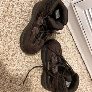 Slightly worn toddler yeezy DSRT